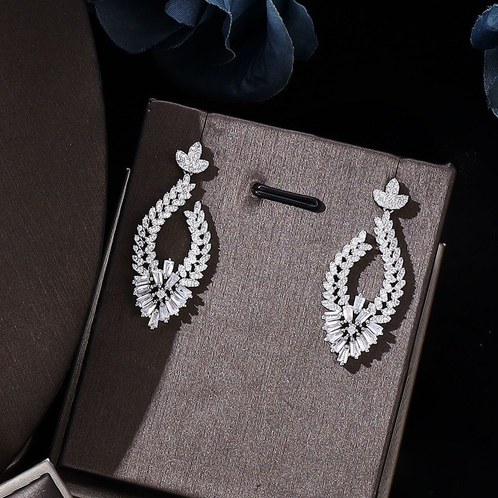 Bridal Wedding Four - piece Clavicle Chain Jewelry - Reem Style